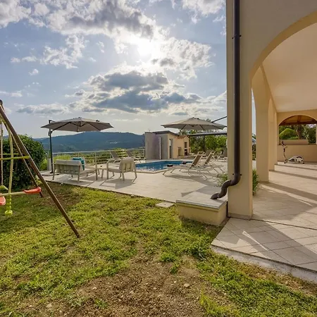 Aida With Private Pool 度假居